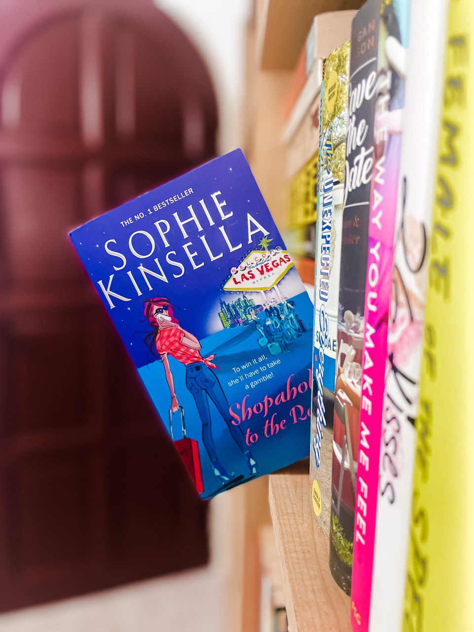Read more about the article Review: Shopaholic to the Rescue by Sophie Kinsella